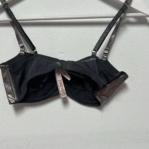 VICTORIA SECRET DREAM ANGEL SILVER LEATHER BRA SIZE 34C - Picture 4 of 6